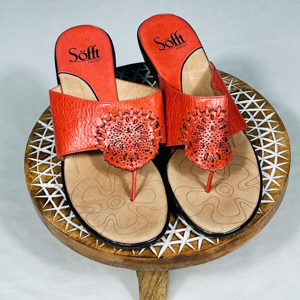Sofft Womens Coral Leather Laser Cut Medallion Thong Kitten Heel Sandals Size 6M